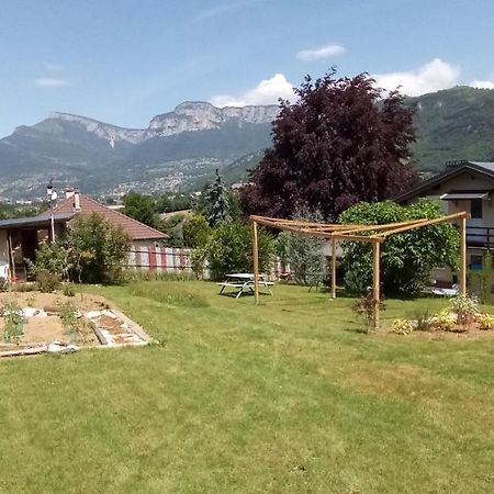 Zimmer Mit Fruehstueck Challes-les-Eaux Exterior foto
