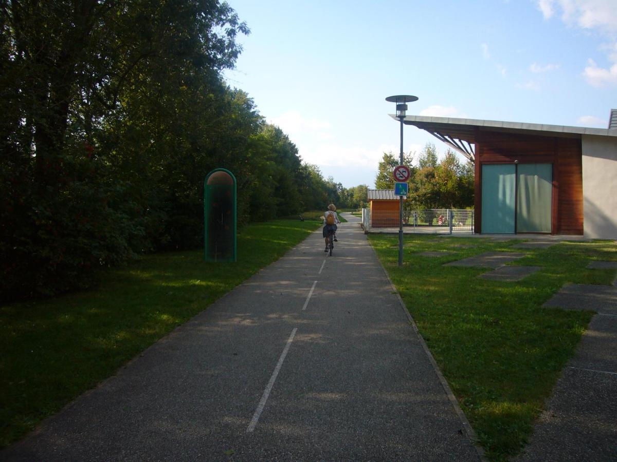Zimmer Mit Fruehstueck Challes-les-Eaux Exterior foto